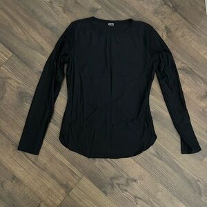 Old Navy black rashguard - like new